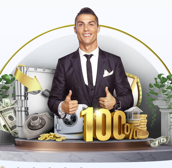 荣誉博物馆！萨拉赫晒与奖杯柜合照，9年红军生涯9冠4金靴